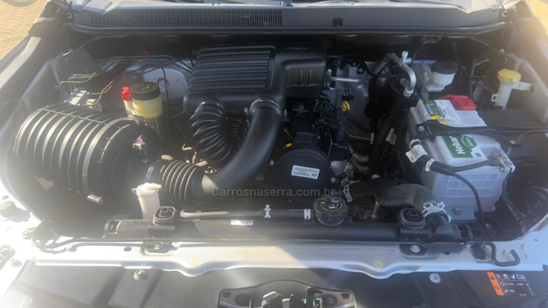 S10 2.4 ADVANTAGE 4X2 CD 8V FLEX 4P MANUAL - 2016 - GRAMADO