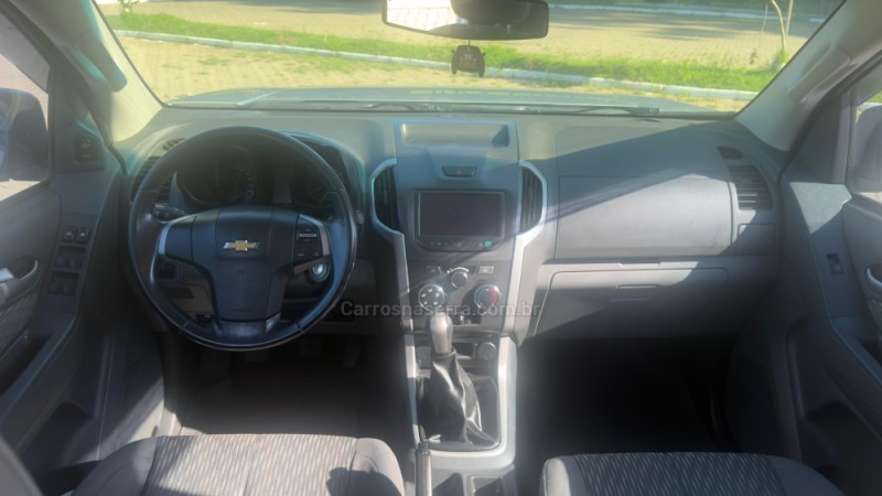 S10 2.4 ADVANTAGE 4X2 CD 8V FLEX 4P MANUAL - 2016 - GRAMADO