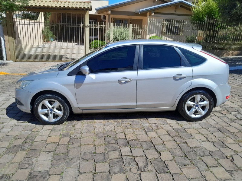 FOCUS 2.0 GLX 16V FLEX 4P MANUAL - 2012 - NOVA PRATA
