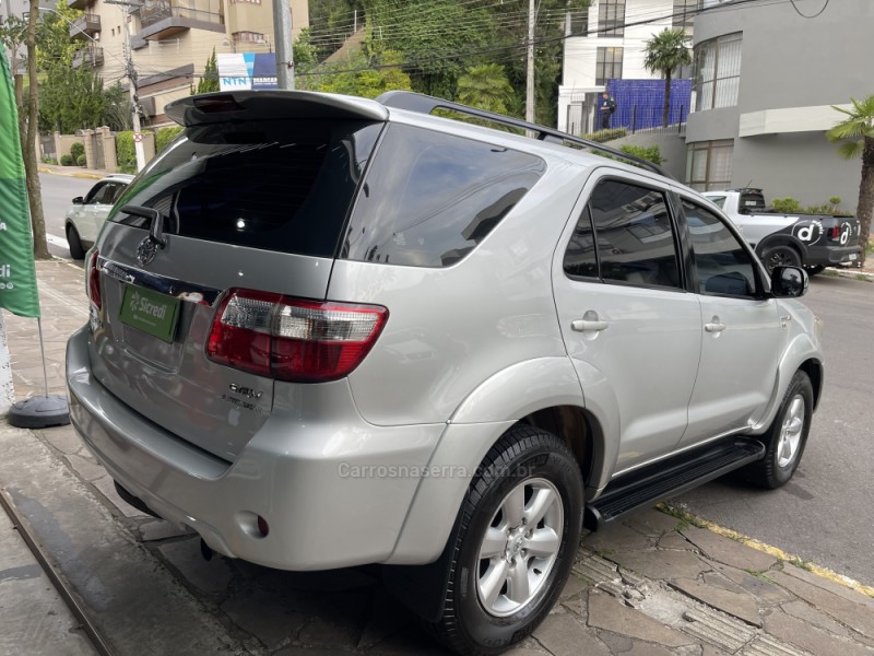 HILUX SW4 3.0 SRV 4X4 7 LUGARES 16V TURBO INTERCOOLER DIESEL 4P AUTOMÁTICO - 2010 - BENTO GONçALVES