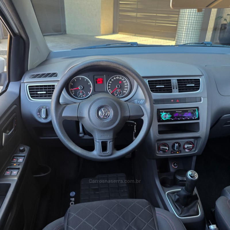 FOX 1.6 MI HIGHLINE 8V FLEX 4P MANUAL - 2014 - BENTO GONçALVES