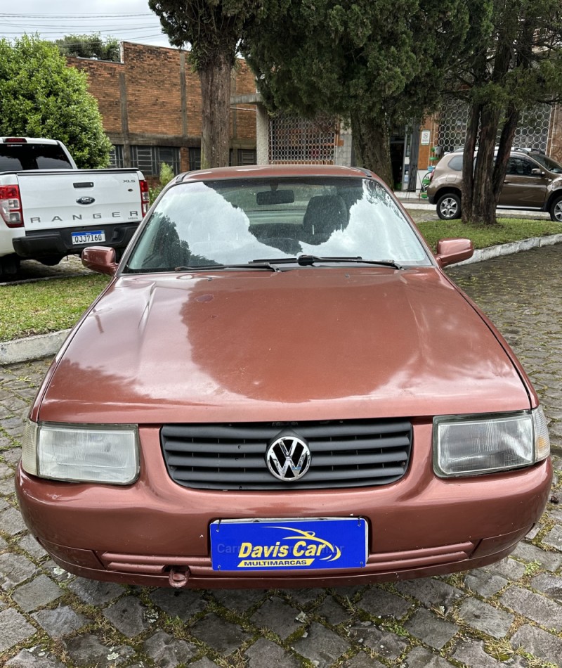 SANTANA 1.8 MI 8V GASOLINA 4P MANUAL