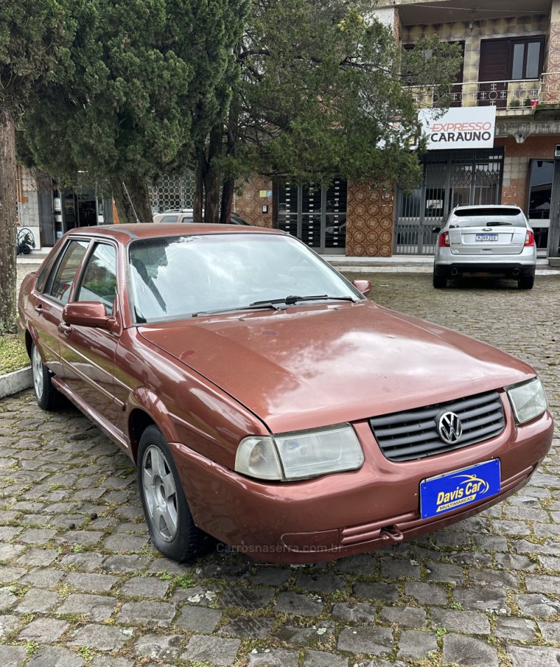 SANTANA 1.8 MI 8V GASOLINA 4P MANUAL - 2000 - CAXIAS DO SUL