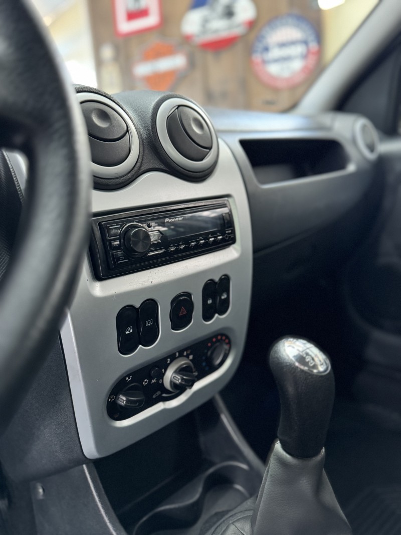 SANDERO 1.6 STEPWAY 16V DYNAMIQUE FLEX 4P MANUAL - 2011 - CAXIAS DO SUL