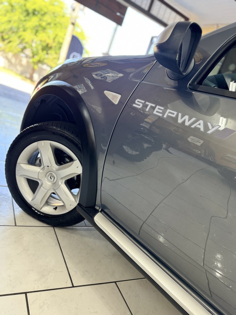 SANDERO 1.6 STEPWAY 16V DYNAMIQUE FLEX 4P MANUAL - 2011 - CAXIAS DO SUL