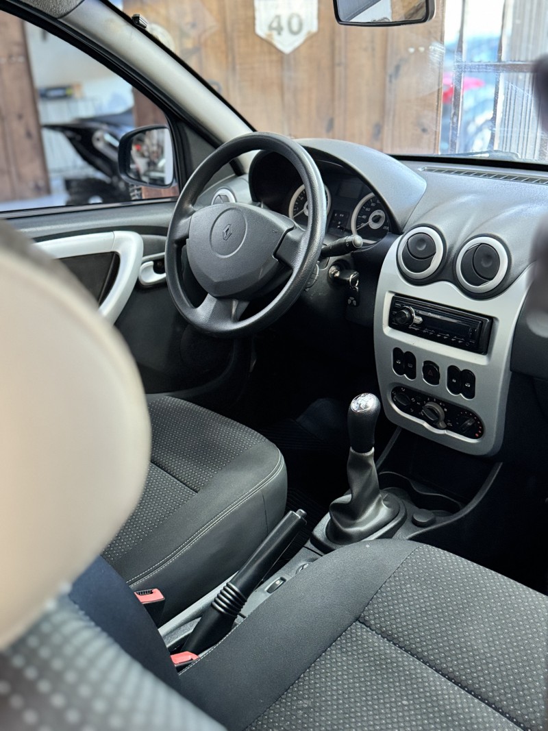 SANDERO 1.6 STEPWAY 16V DYNAMIQUE FLEX 4P MANUAL - 2011 - CAXIAS DO SUL