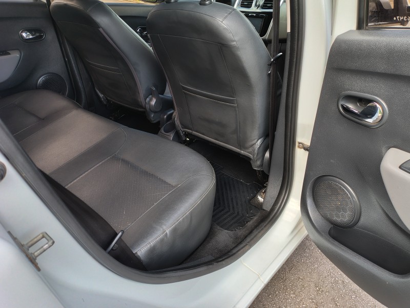 LOGAN 1.6 DYNAMIQUE 8V FLEX 4P AUTOMATIZADO - 2015 - CAXIAS DO SUL