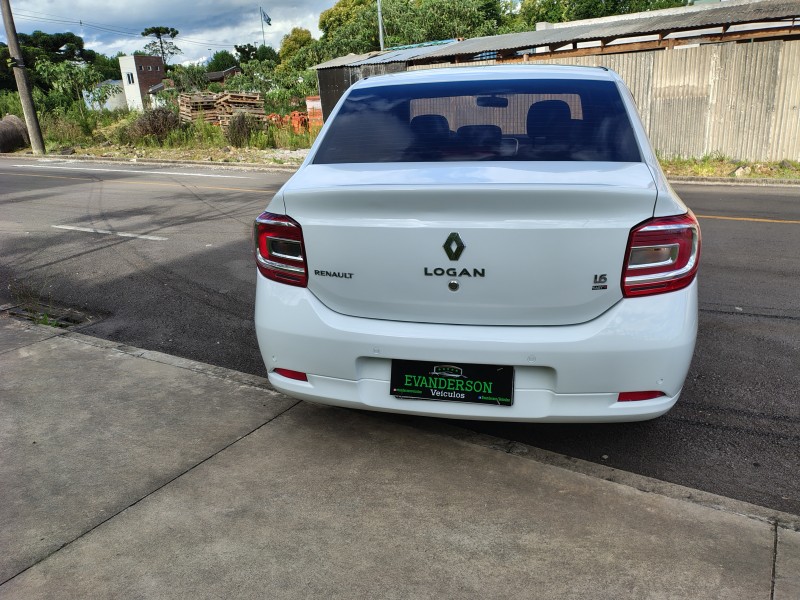 LOGAN 1.6 DYNAMIQUE 8V FLEX 4P AUTOMATIZADO - 2015 - CAXIAS DO SUL