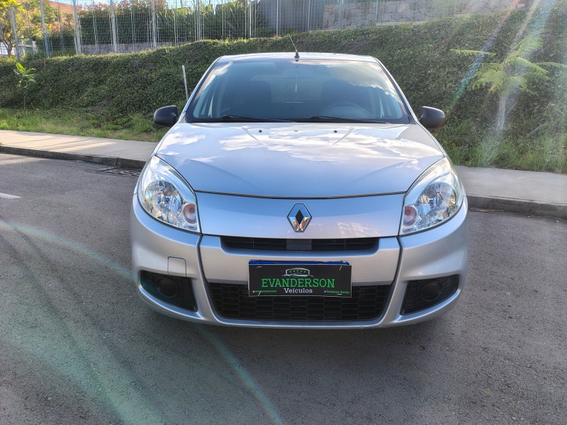 SANDERO 1.0 AUTHENTIQUE 16V FLEX 4P MANUAL - 2012 - CAXIAS DO SUL