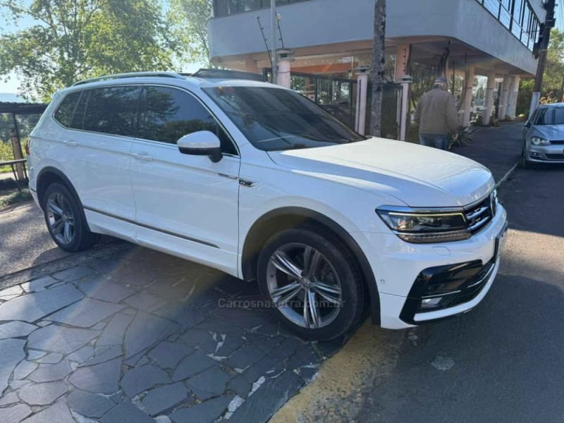 TIGUAN 2.0 TSI R-LINE 16V TURBO GASOLINA 4P TIPTRONIC - 2018 - CARLOS BARBOSA