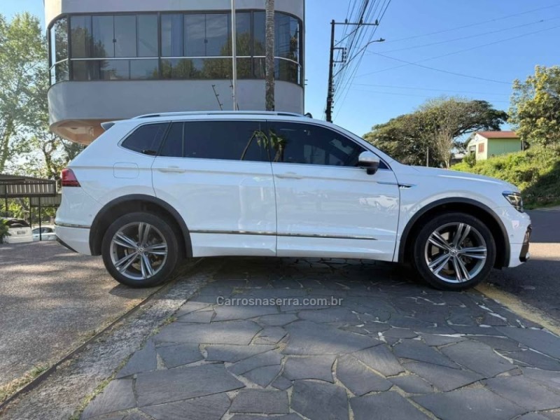 TIGUAN 2.0 TSI R-LINE 16V TURBO GASOLINA 4P TIPTRONIC - 2018 - CARLOS BARBOSA