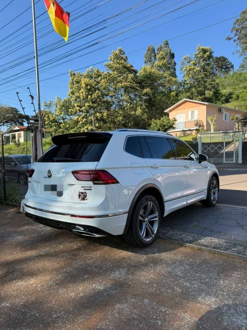 TIGUAN 2.0 TSI R-LINE 16V TURBO GASOLINA 4P TIPTRONIC - 2018 - CARLOS BARBOSA