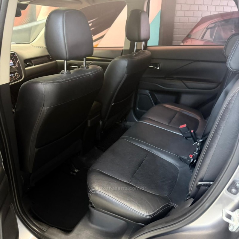 OUTLANDER 2.0 SPORT GLS 16V FLEX 4P AUTOMÁTICO - 2018 - NOVO HAMBURGO