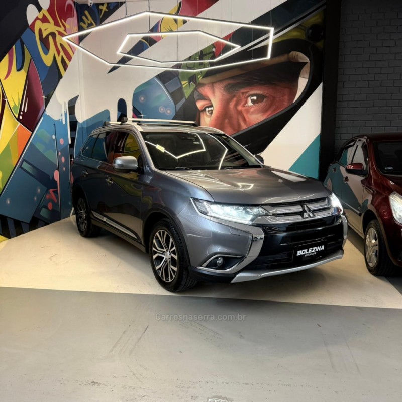 outlander 2.0 sport gls 16v flex 4p automatico 2018 novo hamburgo