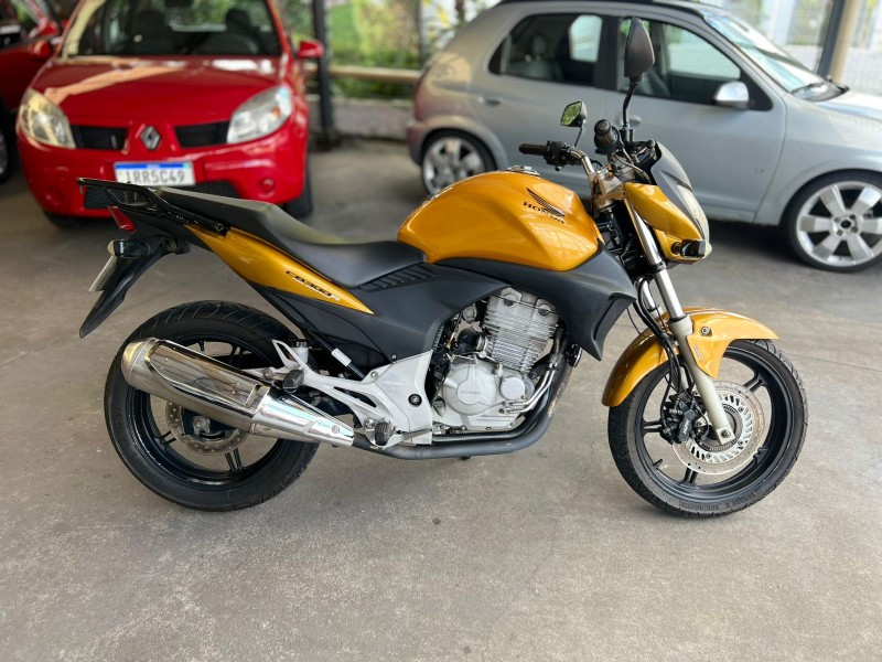 CB 300R ABS - 2011 - CAXIAS DO SUL