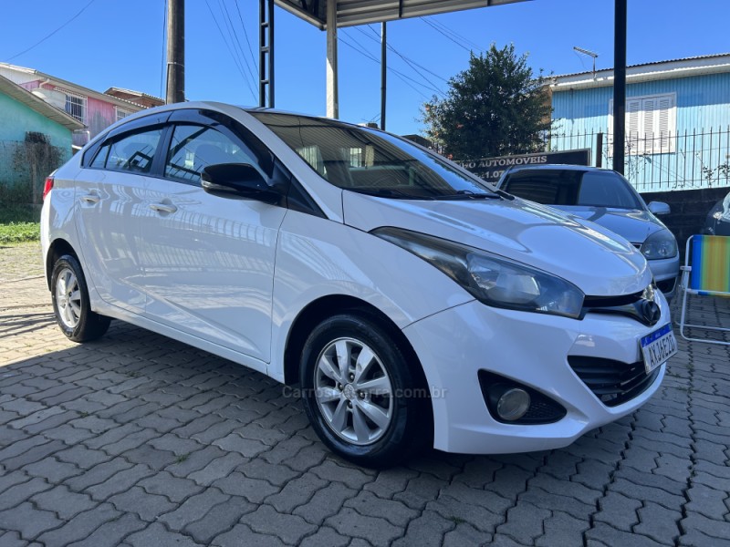 HB20S 1.0 COMFORT PLUS 12V FLEX 4P MANUAL - 2014 - CAXIAS DO SUL
