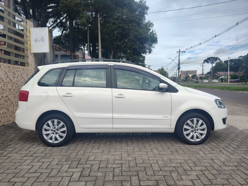 SPACEFOX 1.6 MI TREND 8V FLEX 4P MANUAL - 2014 - CANELA