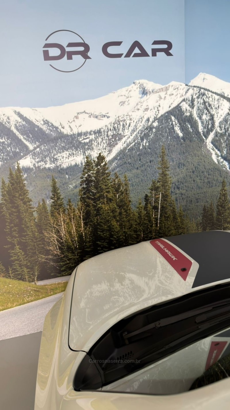 RENEGADE 1.3 TRAILHAWK T270 16V TURBO FLEX 4X4 4P AUTOMÁTICO - 2022 - GARIBALDI