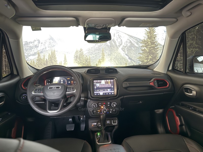 RENEGADE 1.3 TRAILHAWK T270 16V TURBO FLEX 4X4 4P AUTOMÁTICO - 2022 - GARIBALDI