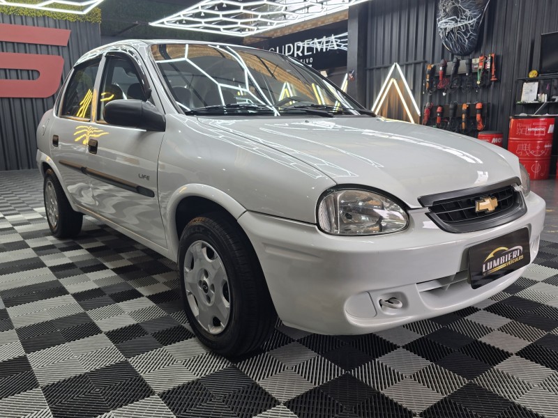 CLASSIC 1.0 MPFI LIFE 8V FLEX 4P MANUAL - 2009 - FARROUPILHA