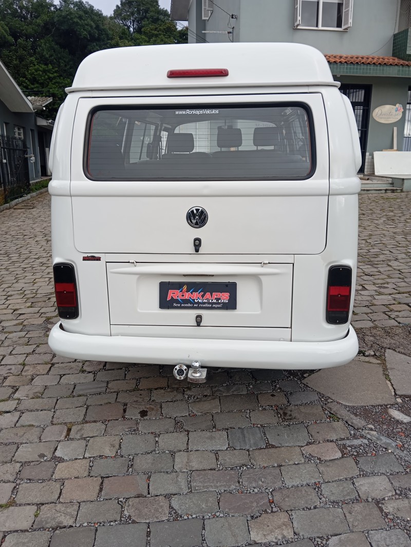 KOMBI 1.4 MI STD LOTAÇÃO 8V FLEX 3P MANUAL - 2013 - CAXIAS DO SUL