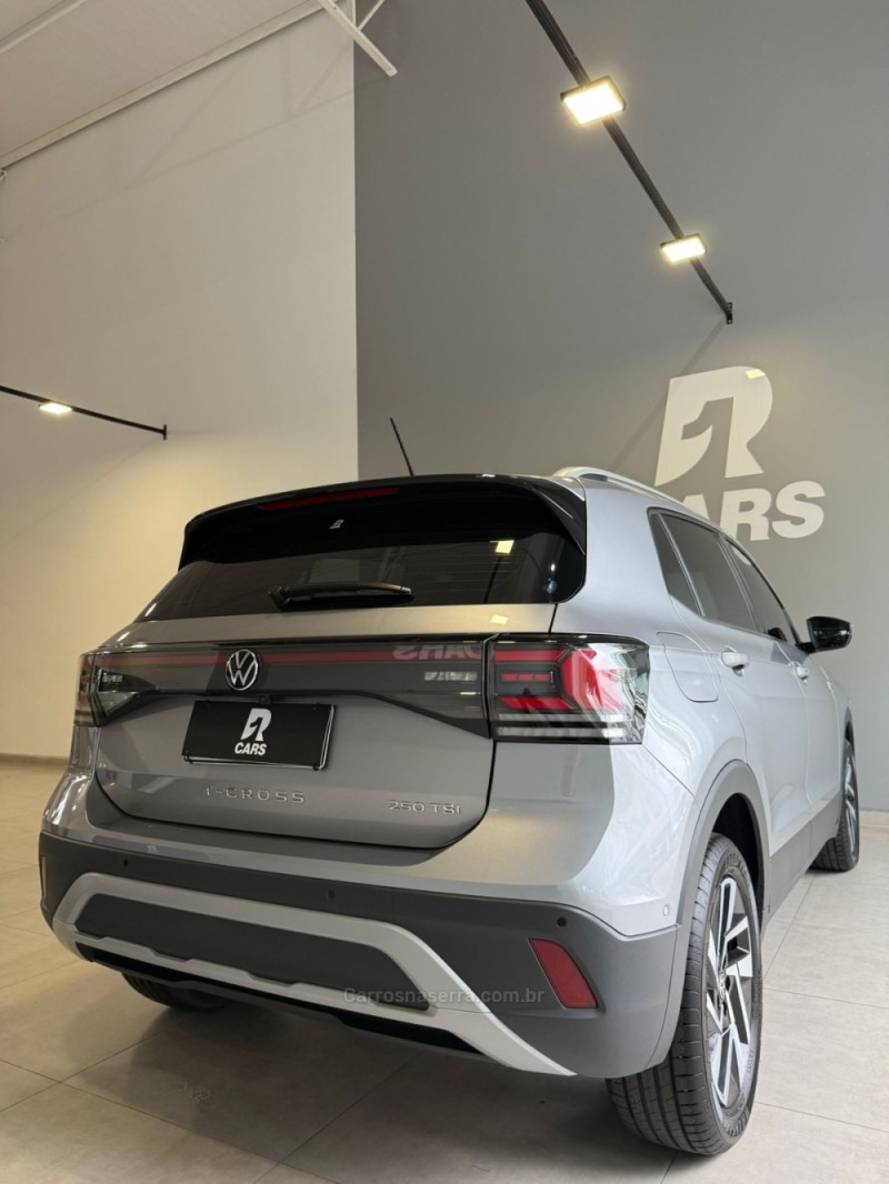 T-CROSS 1.4 HIGHLINE TSI 16V FLEX 4P AUTOMÁTICO - 2026 - LAJEADO