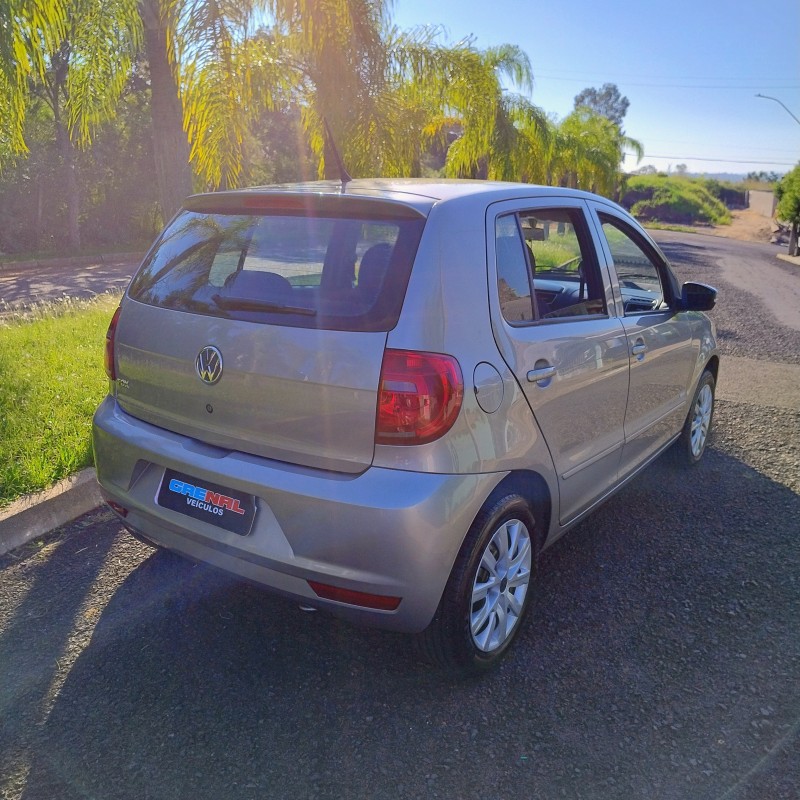 FOX 1.0 MI TRENDLINE 8V FLEX 4P MANUAL - 2011 - CAMPO BOM