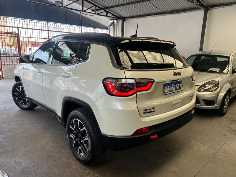 COMPASS 2.0 16V DIESEL TRAILHAWK 4X4 AUTOMÁTICO - 2021 - CAXIAS DO SUL