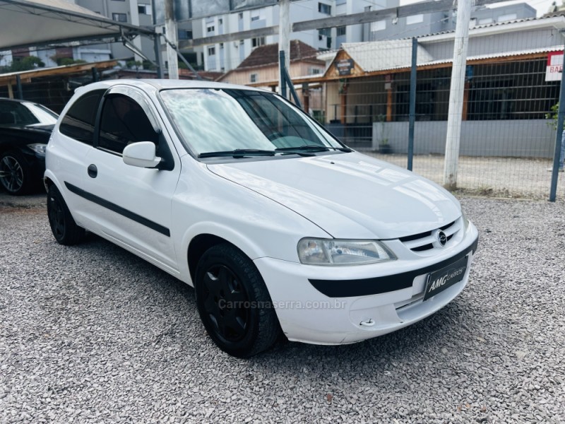 CELTA 1.0 MPFI 8V GASOLINA 2P MANUAL - 2001 - CAXIAS DO SUL