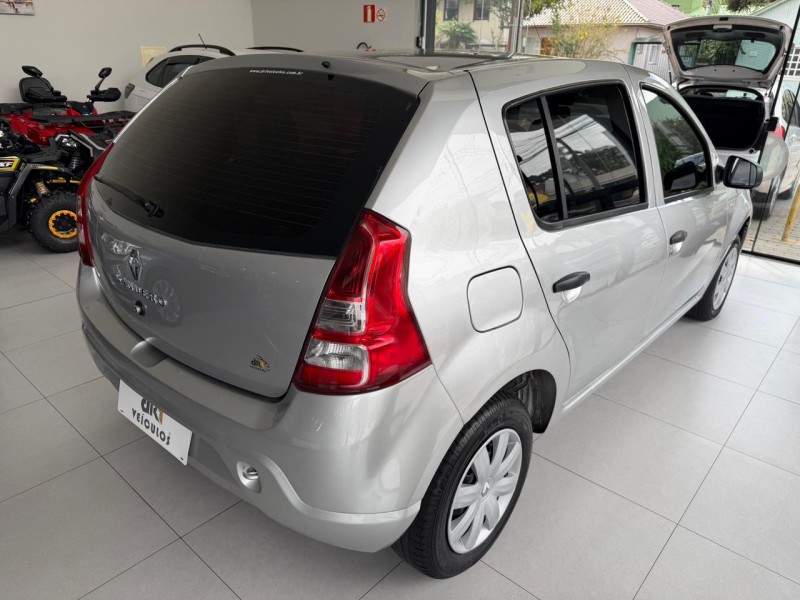 SANDERO 1.0 AUTHENTIQUE 16V FLEX 4P MANUAL - 2013 - CAXIAS DO SUL