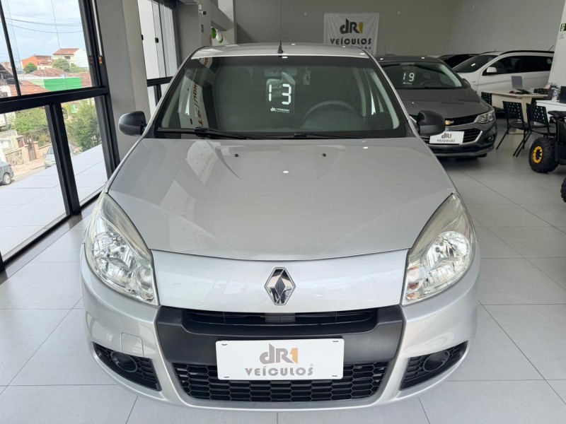 SANDERO 1.0 AUTHENTIQUE 16V FLEX 4P MANUAL - 2013 - CAXIAS DO SUL