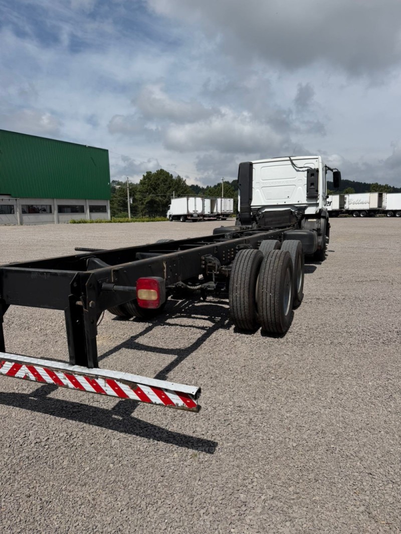 24-280 E CONSTELLATION 6X2 - 2014 - FARROUPILHA