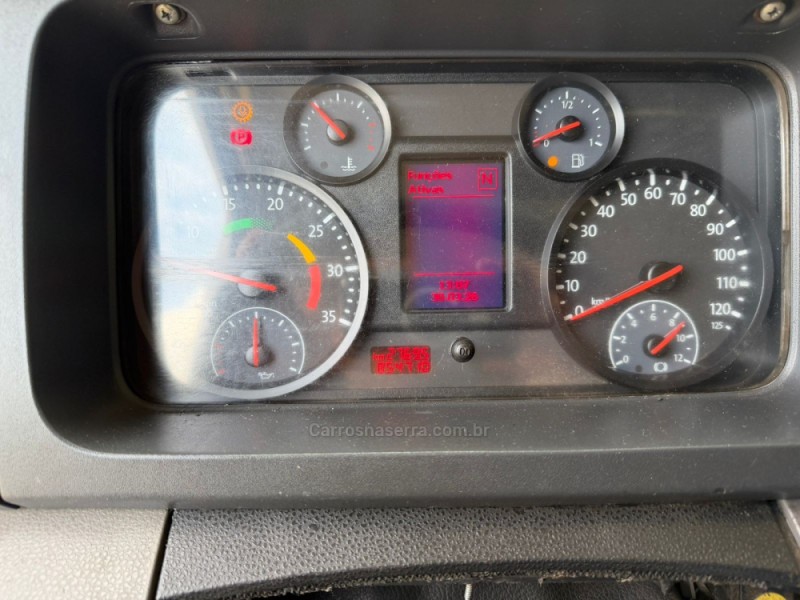 24-280 E CONSTELLATION 6X2 - 2014 - FARROUPILHA