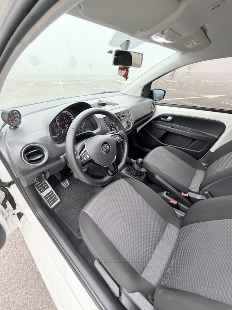 UP 1.0 TSI MOVE UP 12V FLEX 4P MANUAL - 2019 - FARROUPILHA