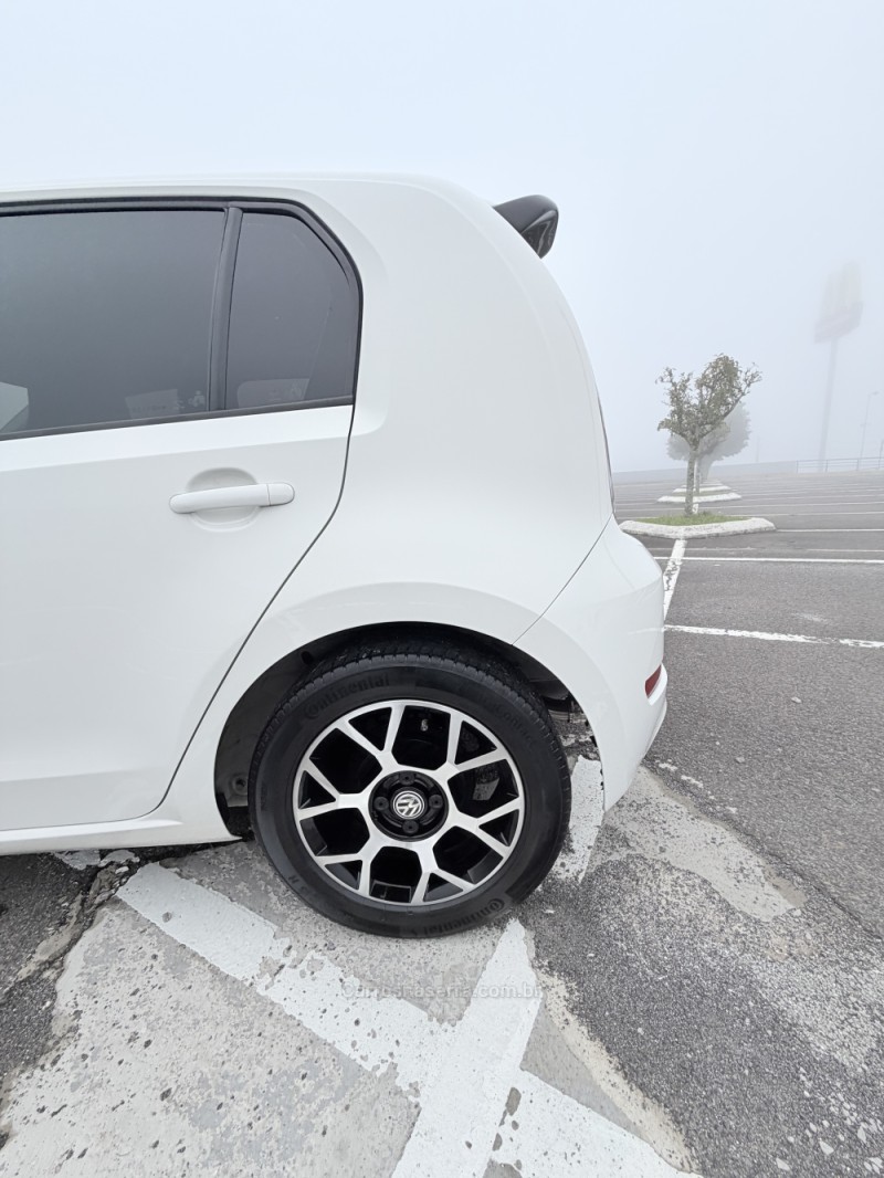 UP 1.0 TSI MOVE UP 12V FLEX 4P MANUAL - 2019 - FARROUPILHA