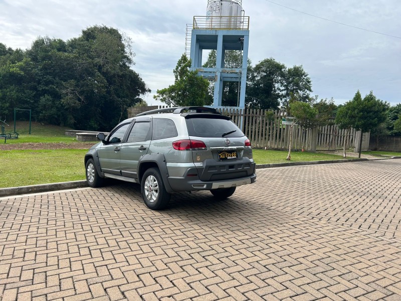 PALIO 1.8 MPI ADVENTURE WEEKEND ITALIA 16V FLEX AUTOMATIZADO - 2014 - CANELA