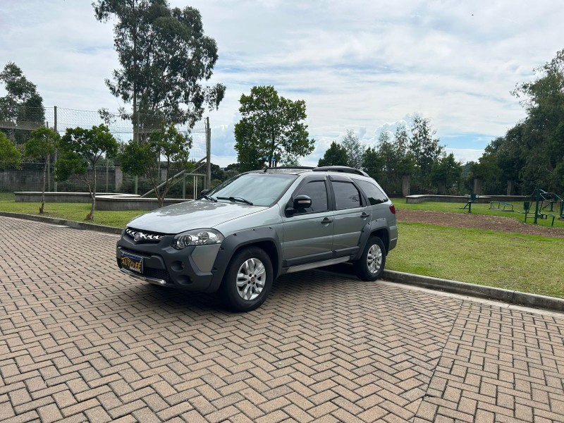 PALIO 1.8 MPI ADVENTURE WEEKEND ITALIA 16V FLEX AUTOMATIZADO - 2014 - CANELA