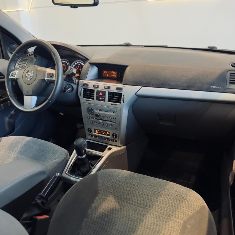 VECTRA 2.0 MPFI ELEGANCE 8V 140CV FLEX 4P MANUAL - 2011 - CAXIAS DO SUL