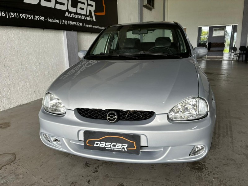 CORSA 1.0 MPFI MILENIUM SEDAN 8V GASOLINA 4P MANUAL - 2002 - BOM PRINCíPIO