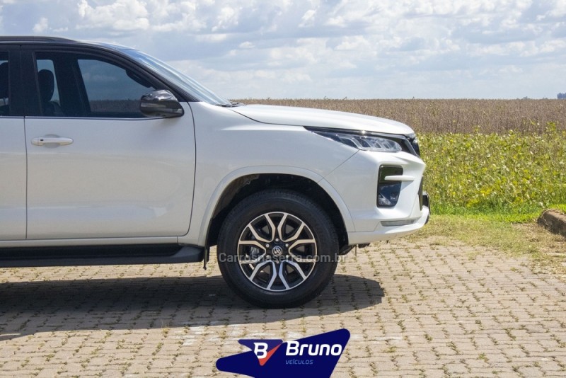 HILUX SW4 2.8 GR-S 4X4 CD 16V TURBO INTERCOOLER DIESEL 4P AUTOMÁTICO - 2022 - PALMEIRA DAS MISSõES