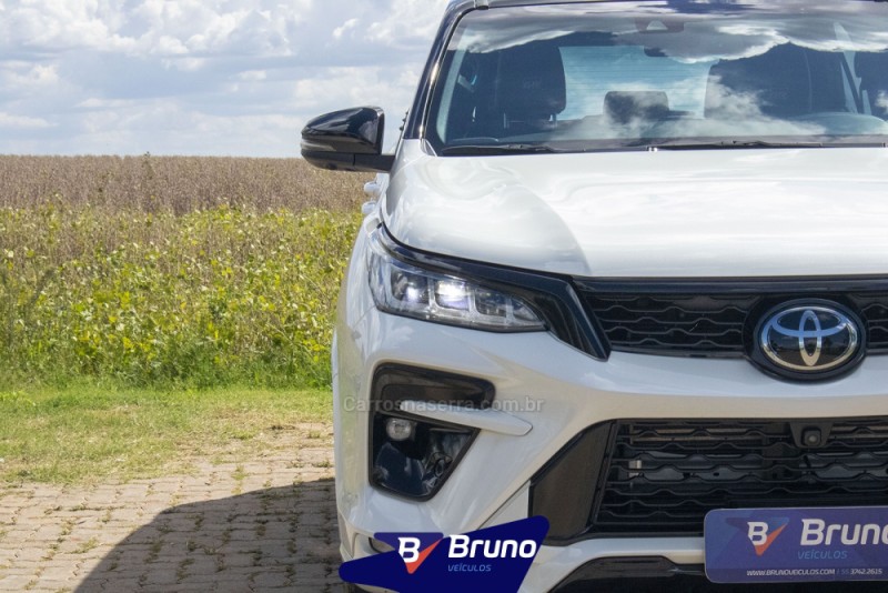 HILUX SW4 2.8 GR-S 4X4 CD 16V TURBO INTERCOOLER DIESEL 4P AUTOMÁTICO - 2022 - PALMEIRA DAS MISSõES