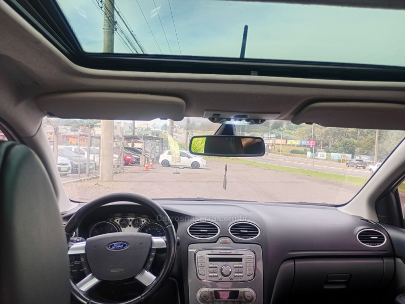 FOCUS 2.0 TITANIUM 16V FLEX 4P AUTOMÁTICO - 2012 - FARROUPILHA