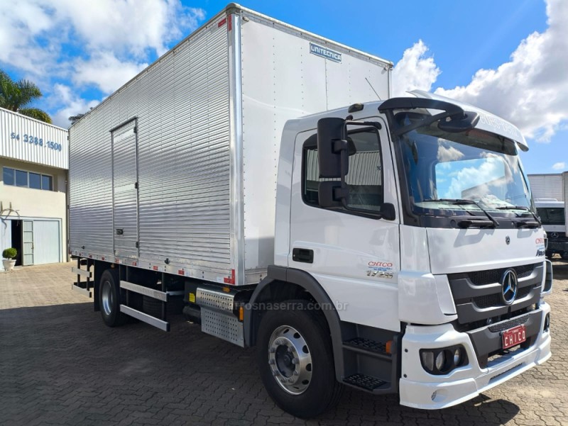 ATEGO 1726  - 2023 - GARIBALDI