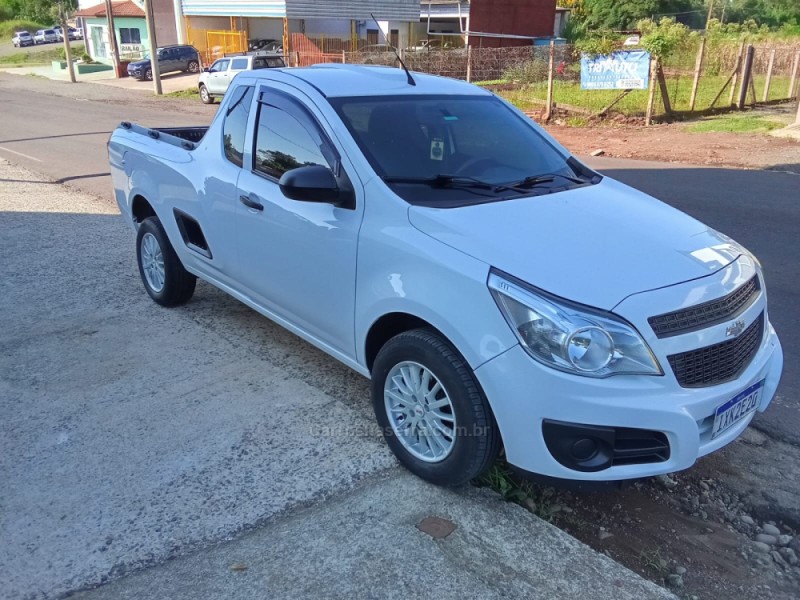 MONTANA 1.4 MPFI LS CS 8V FLEX 2P MANUAL