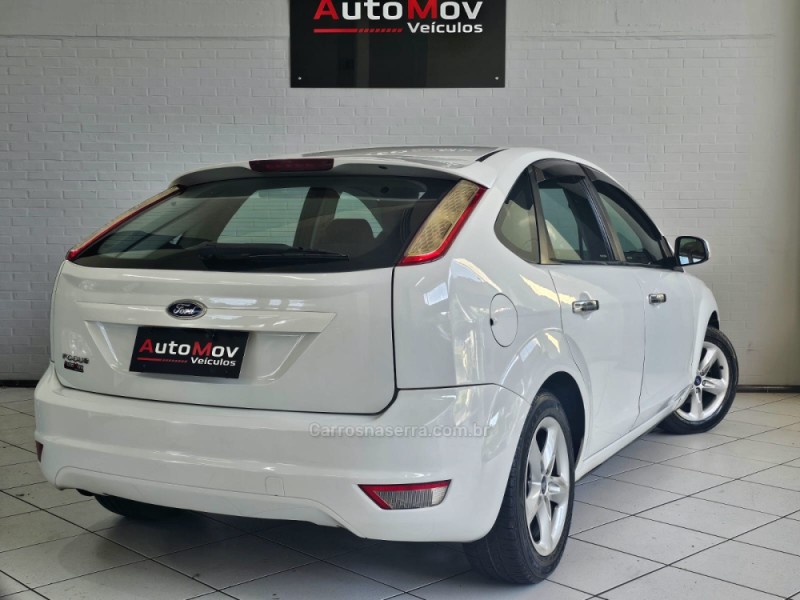 FOCUS 2.0 GLX 16V GASOLINA 4P MANUAL - 2011 - CAXIAS DO SUL
