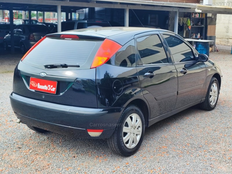 FOCUS 1.6 SE PLUS 16V FLEX 4P MANUAL - 2009 - FARROUPILHA