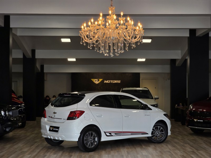 ONIX 1.4 MPFI EFFECT 8V FLEX 4P MANUAL - 2015 - CAXIAS DO SUL