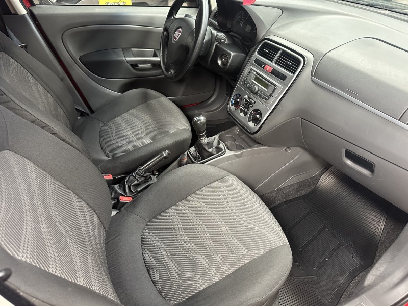 PUNTO 1.4 ATTRACTIVE 8V FLEX 4P MANUAL - 2011 - CAXIAS DO SUL