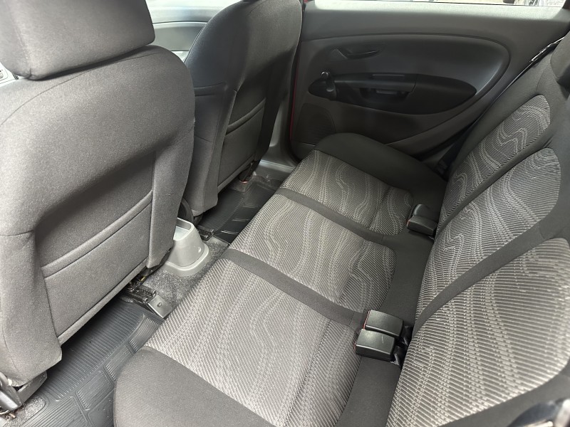 PUNTO 1.4 ATTRACTIVE 8V FLEX 4P MANUAL - 2011 - CAXIAS DO SUL