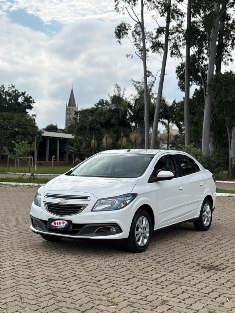 PRISMA 1.4 MPFI LTZ 8V FLEX 4P MANUAL - 2014 - LAJEADO